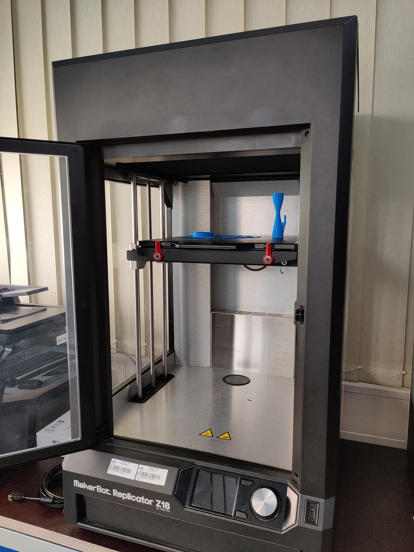 3D printer with valves for ventilators