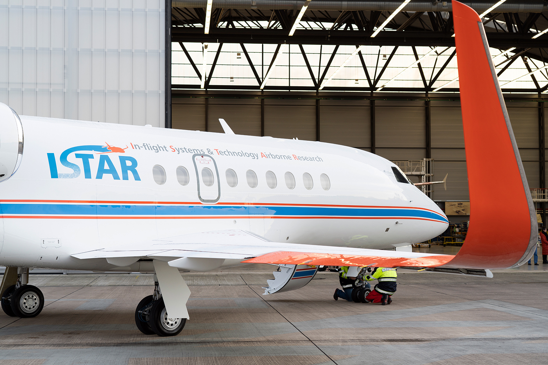 ISTAR in front of the DLR hangar in Braunschweig