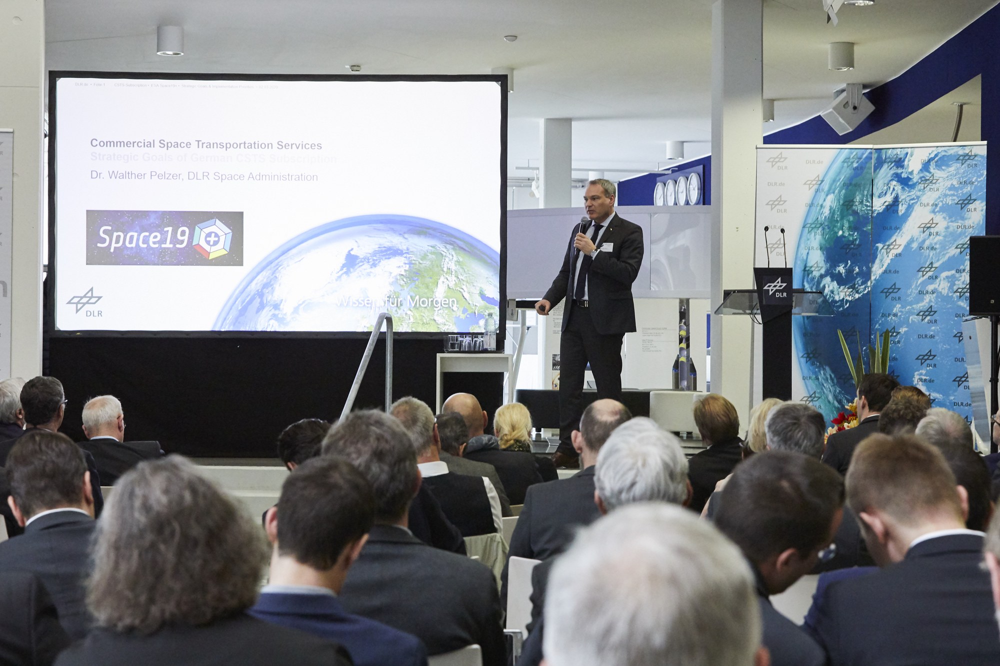 Walther Pelzer, Member of the DLR Executive Board, and Head of the DLR Space Administration