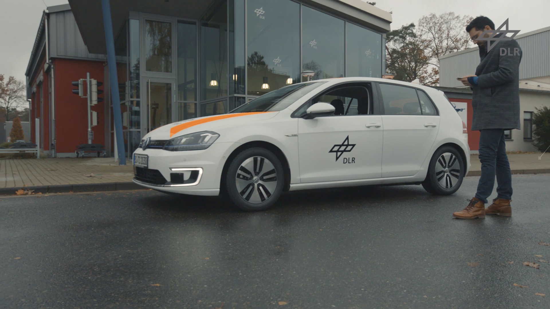 Automated parking with drone support