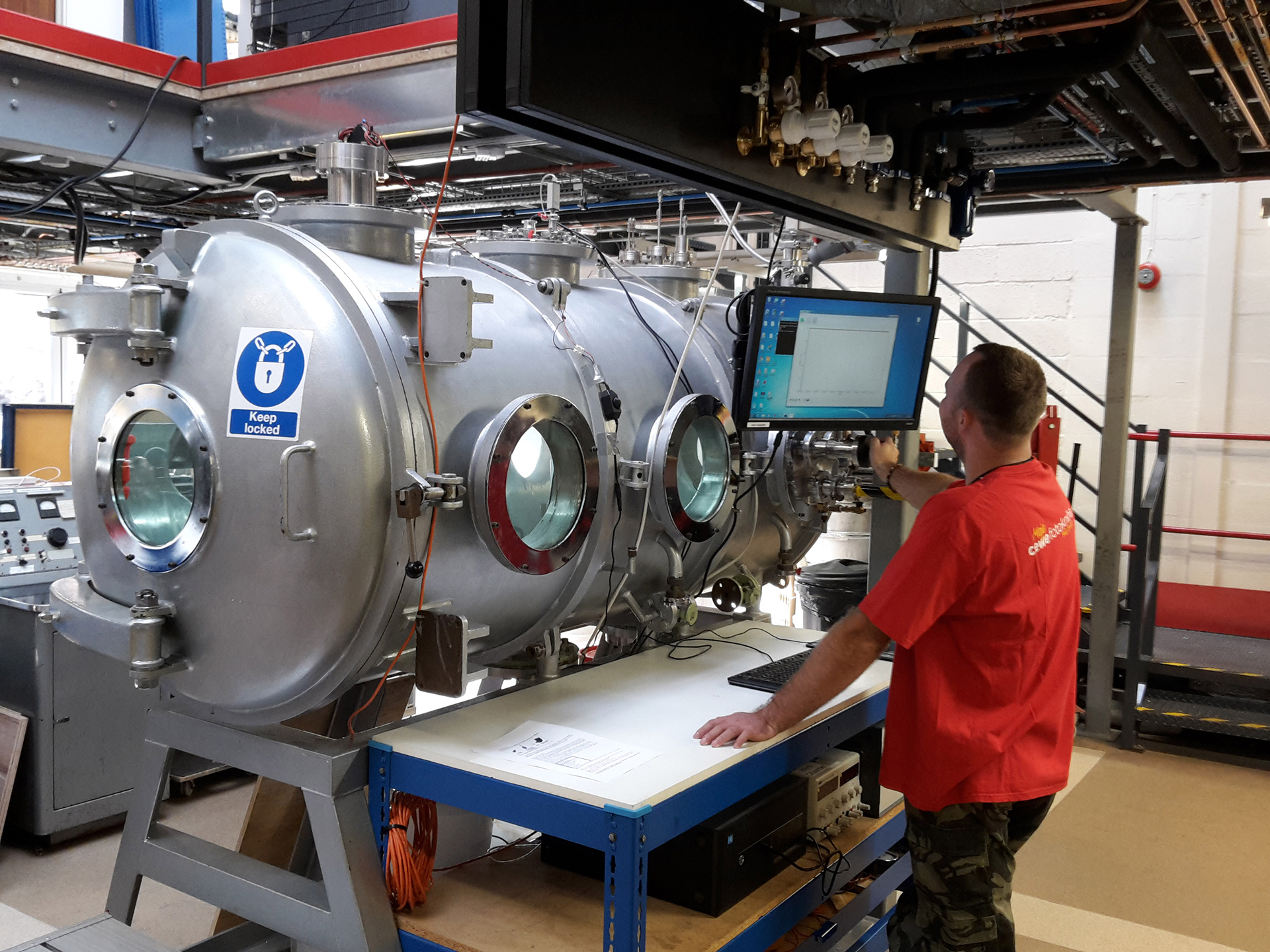 Conditions on Mars simulated in a low-pressure chamber