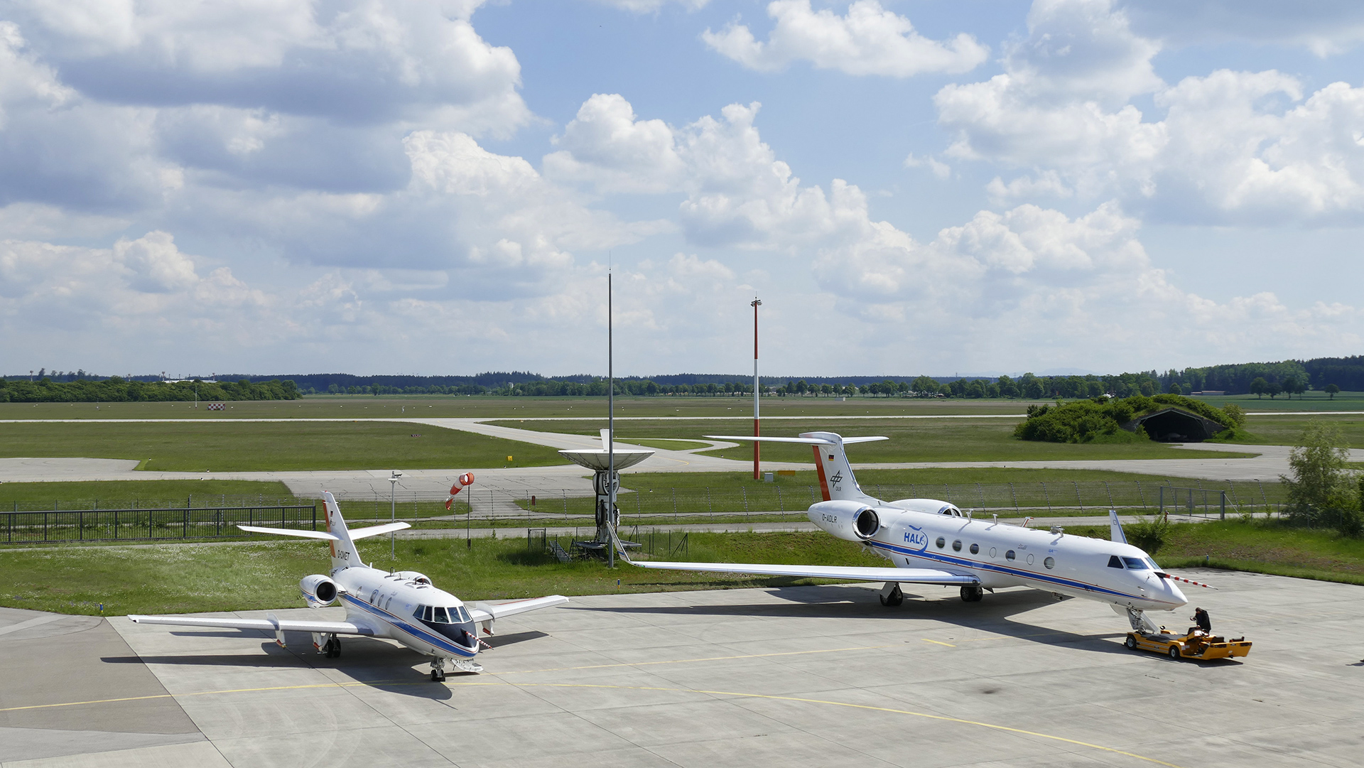 Research aircraft Falcon 20E and HALO