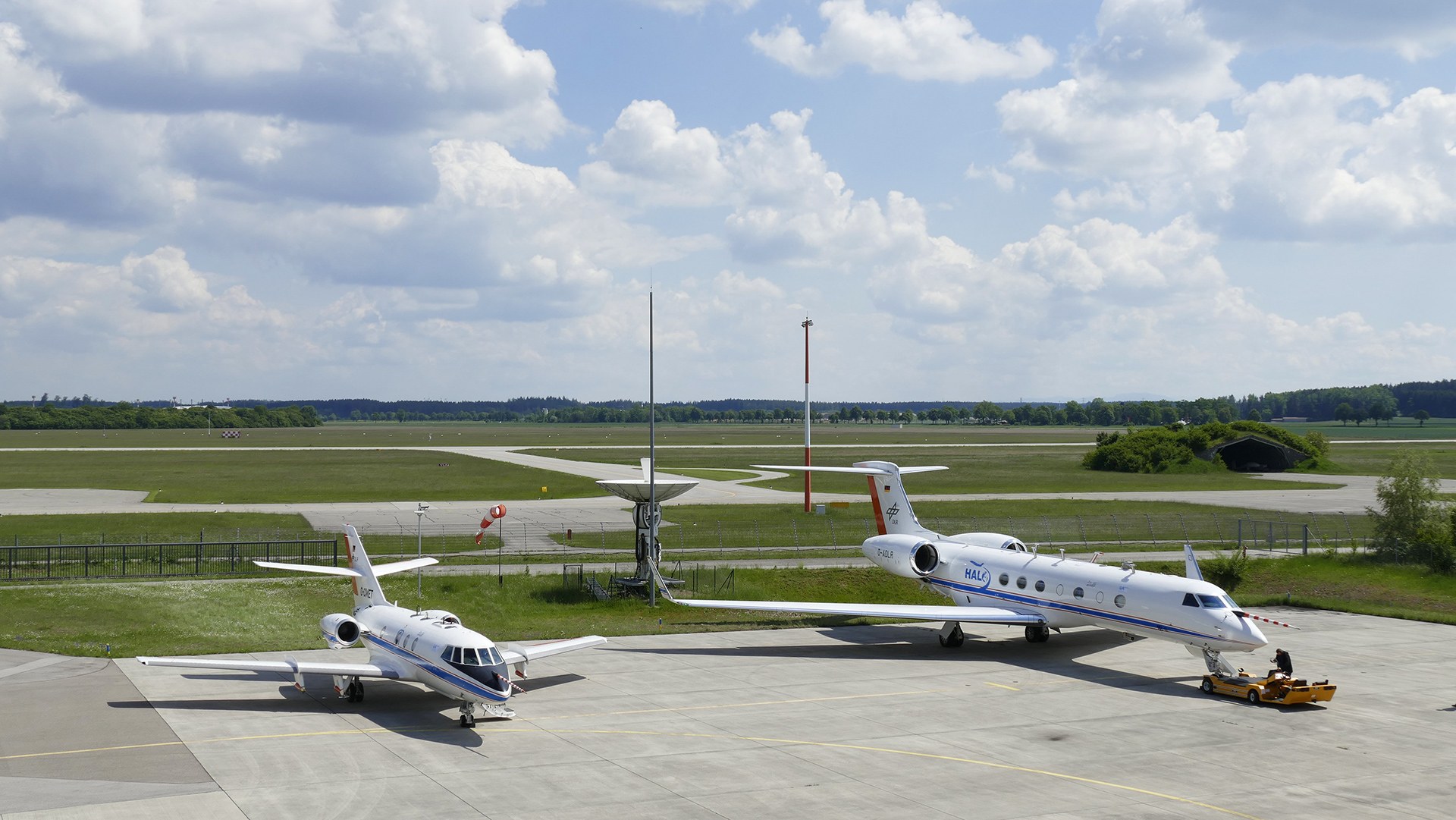 Research aircraft Falcon 20E and HALO