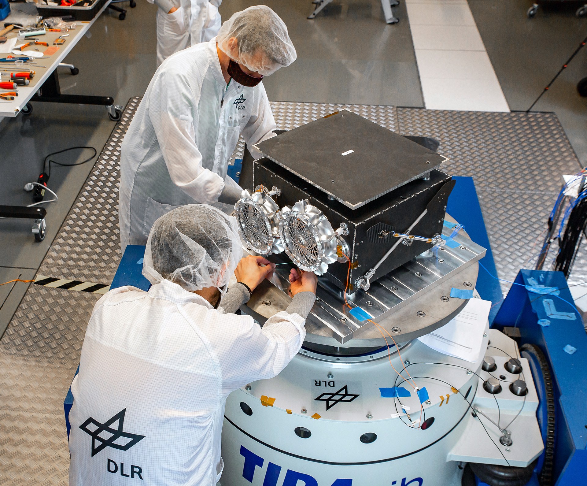 Model of the MMX Rover undergoing vibration tests