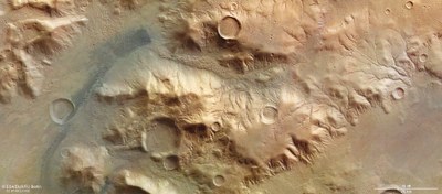 Vertical plan view – part of Nereidum Montes in true colour