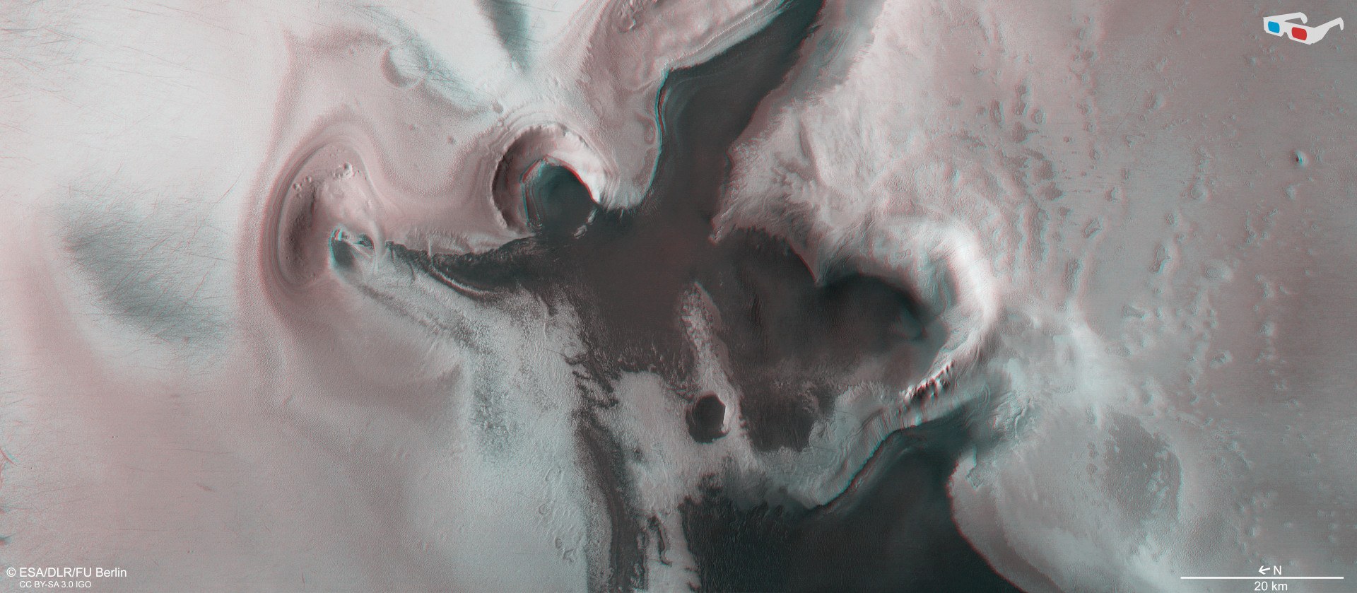 3D view of an 'angel' on Mars with a big heart