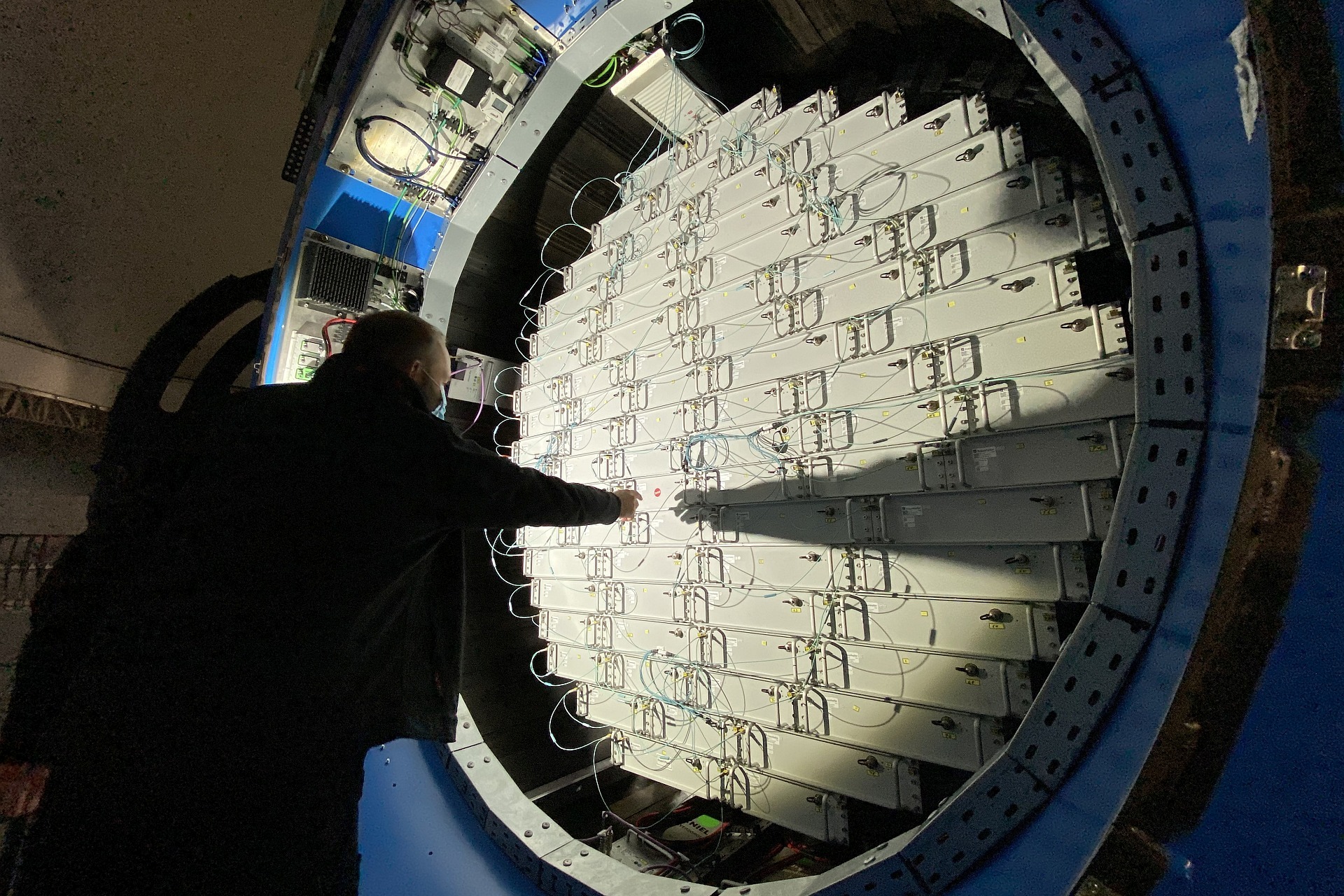 Rear view of GESTRA's phased array antenna