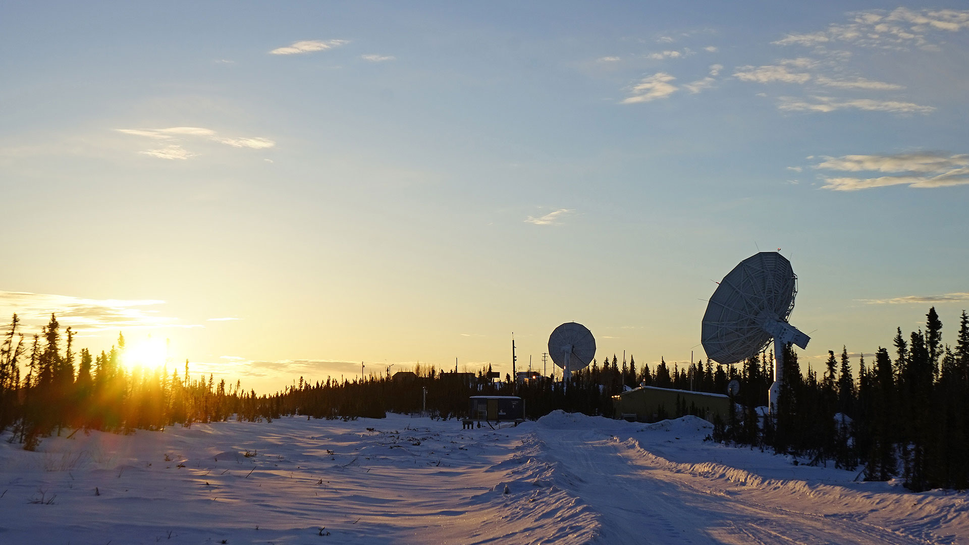 Receiving antenna in Inuvik