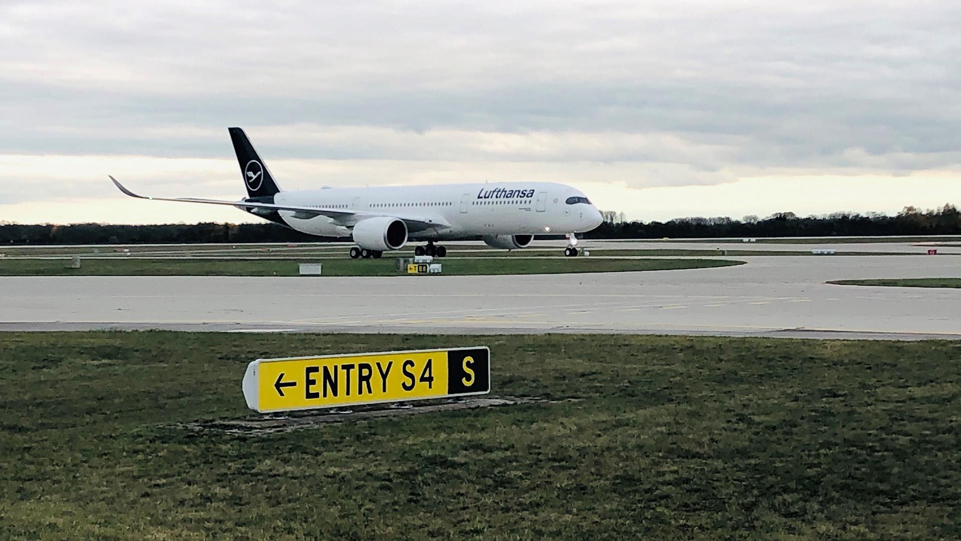 Lufthansa Airbus A350