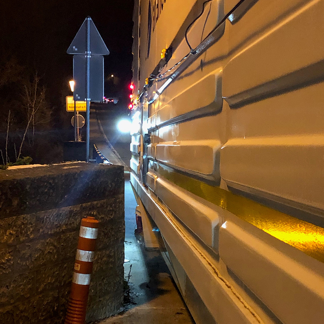 Inching across the Kocher Bridge