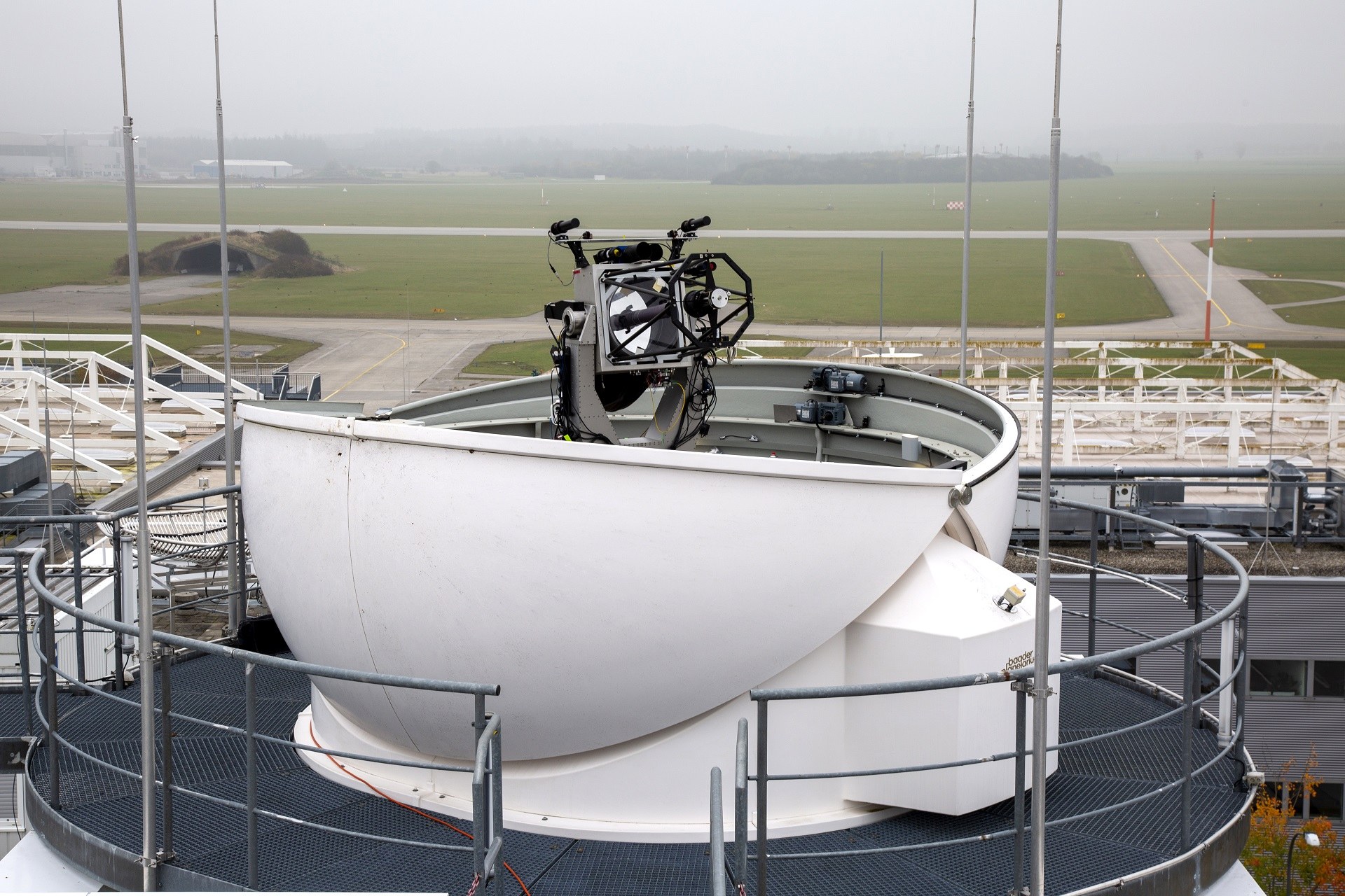 Ground Station Rack DLR – Optical ground station