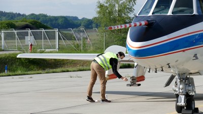 Testing the cloud probes on the Falcon 20E
