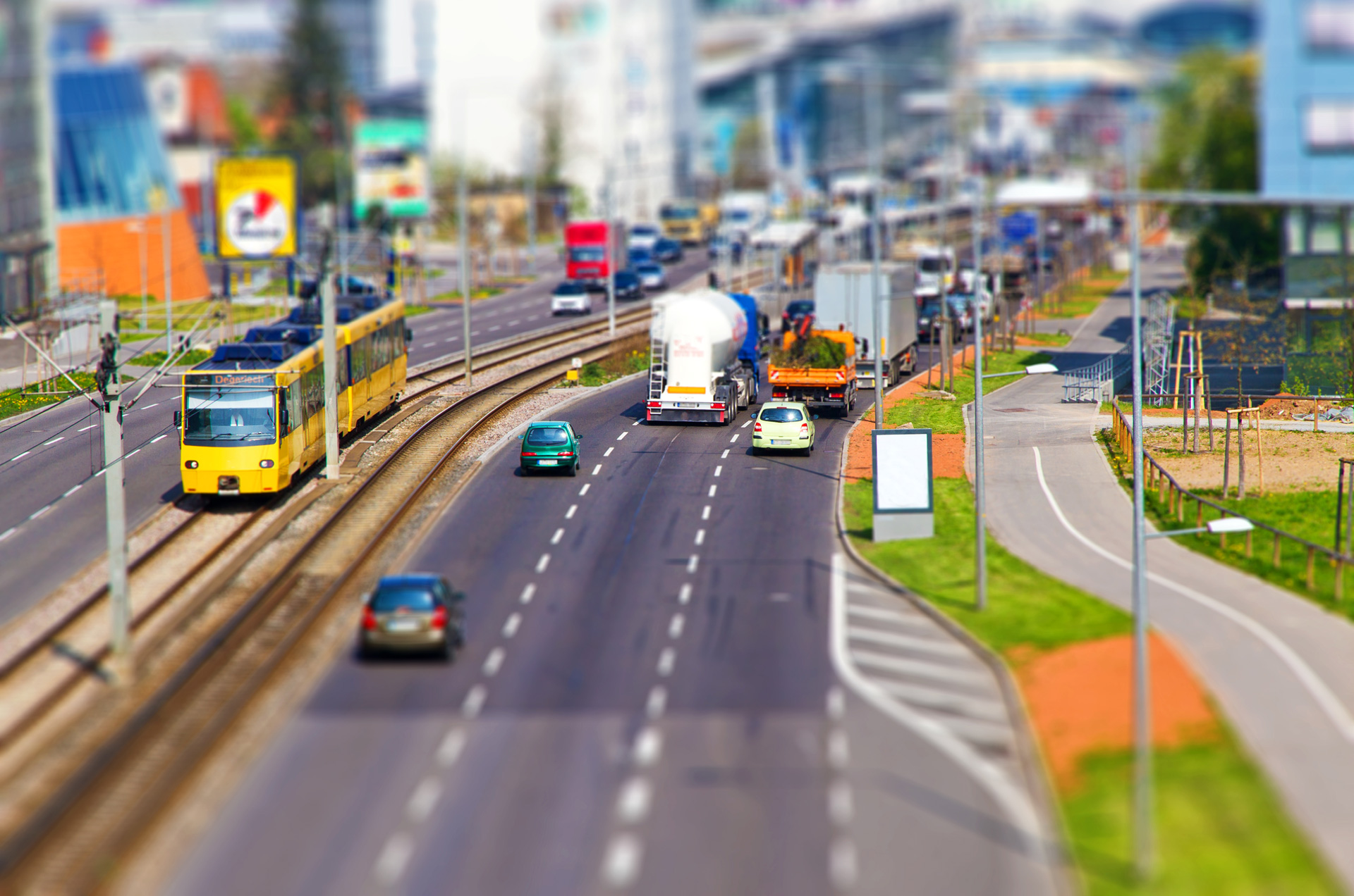 The challenge of complex traffic areas (illustrative image)