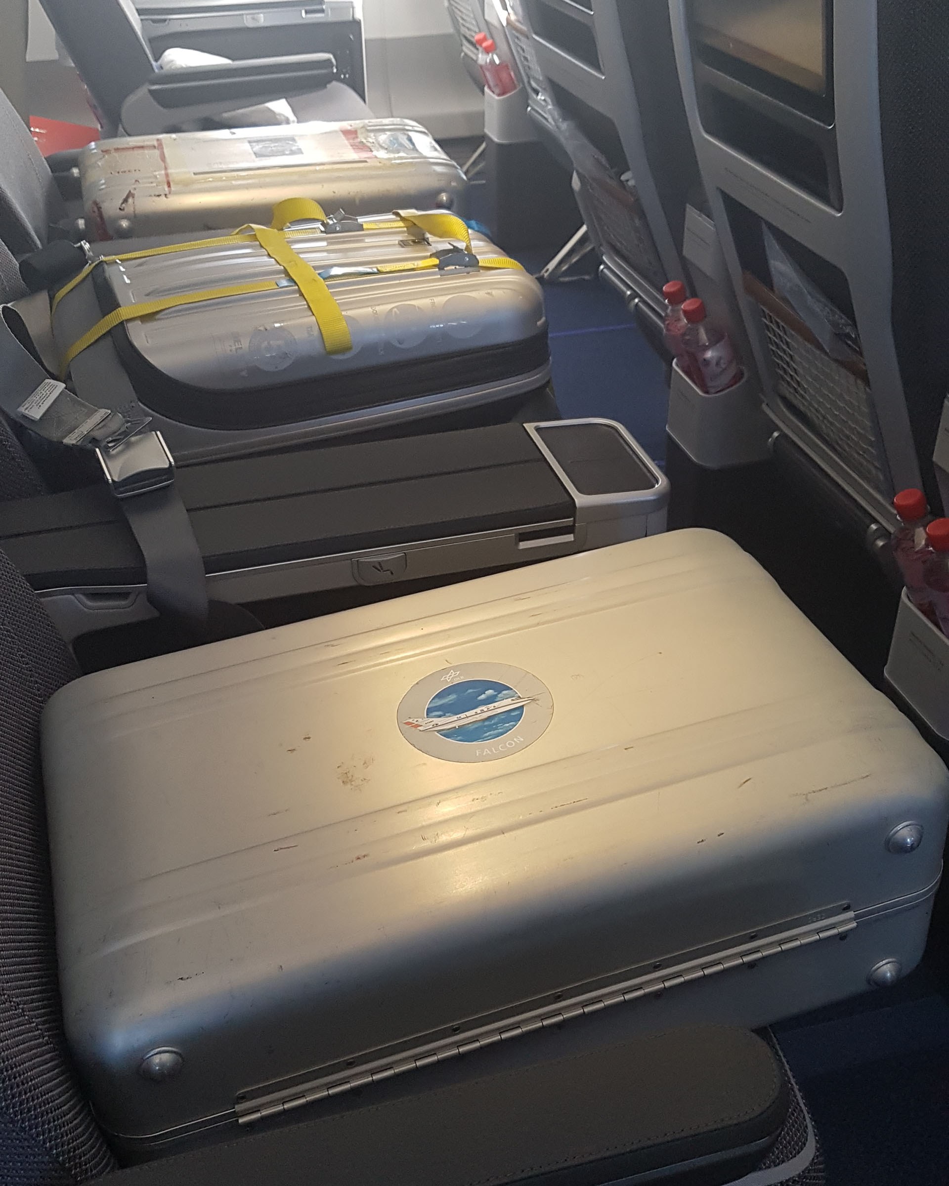 The measuring instruments in row 15 of the aircraft