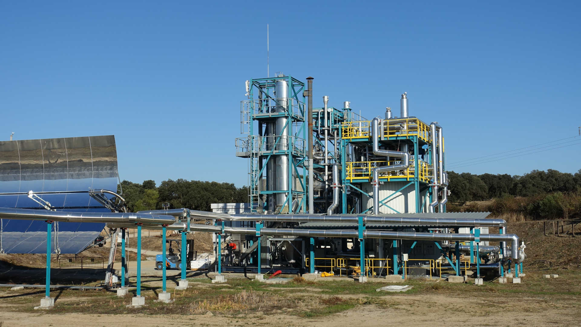 The steam generator provides steam at a pressure of up to 140 bar and delivers a thermal output of 1.6 megawatts