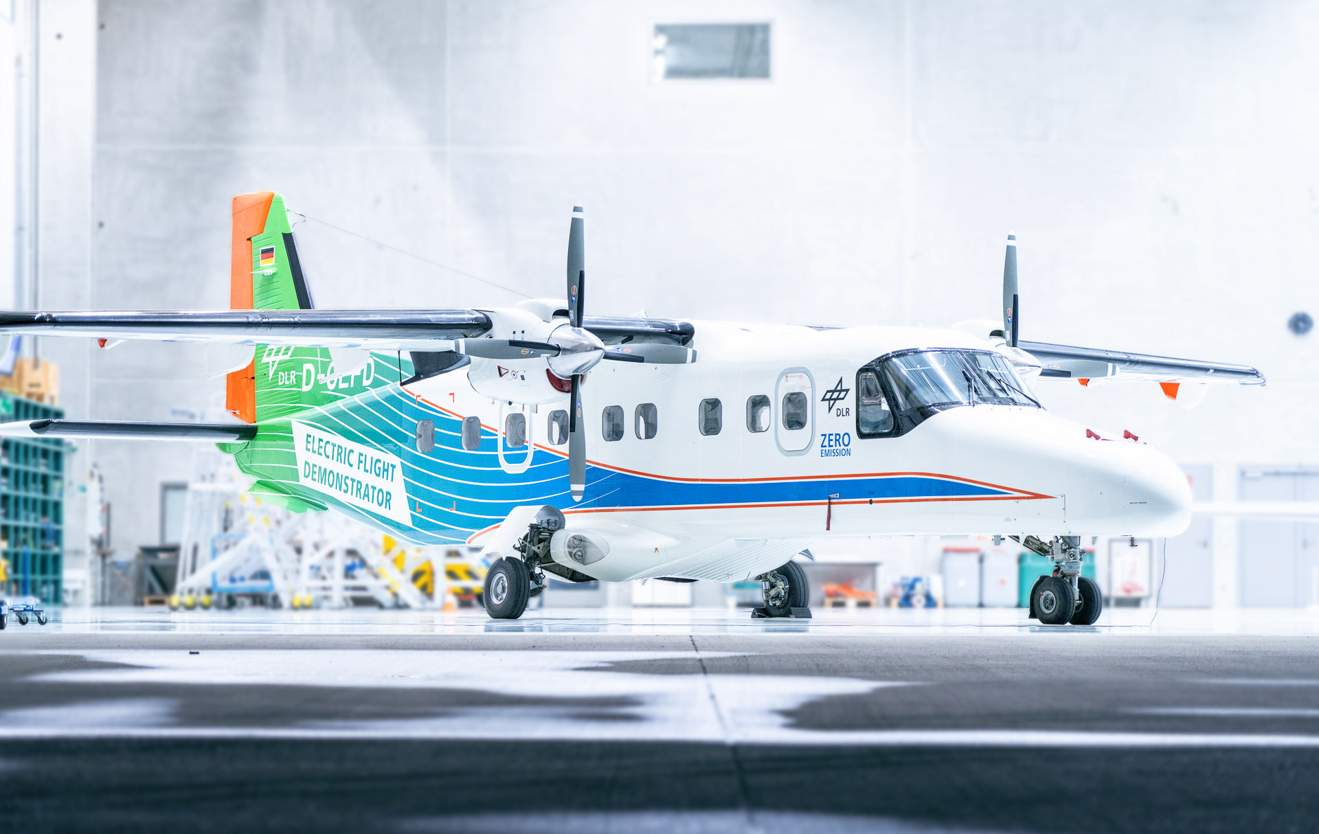 The new DLR 'DO 228' D-CEFD research aircraft