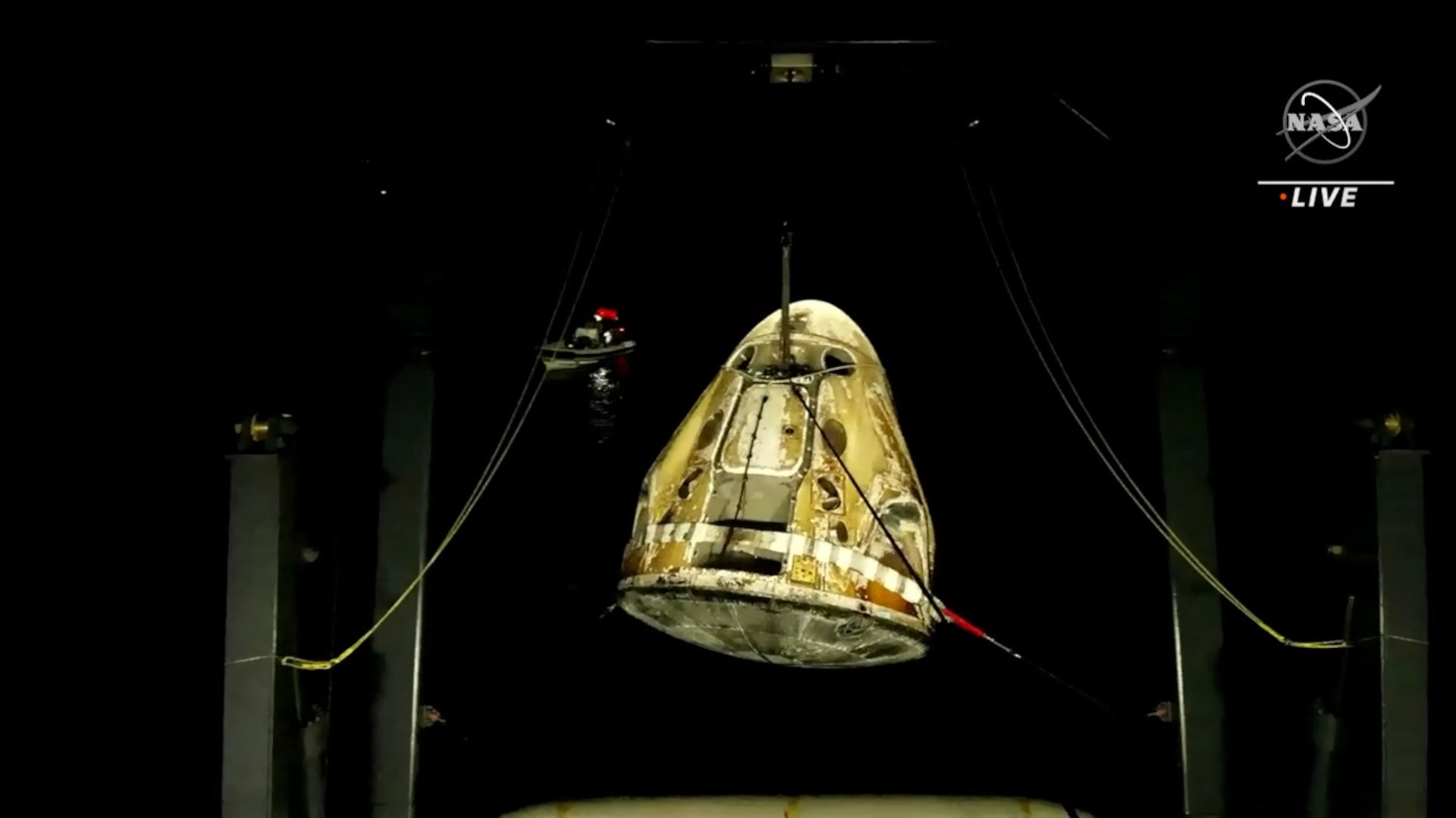 Recovery of the Crew Dragon spacecraft Endurance