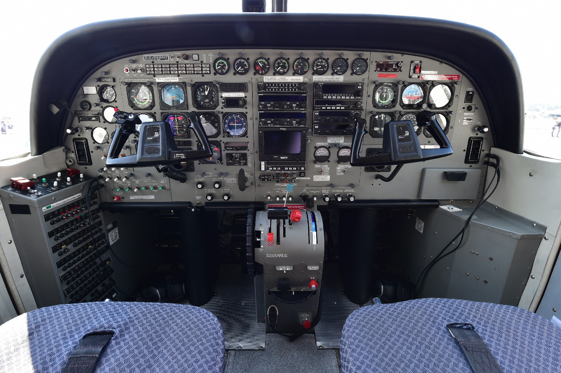 Cockpit of the Cessna 208B