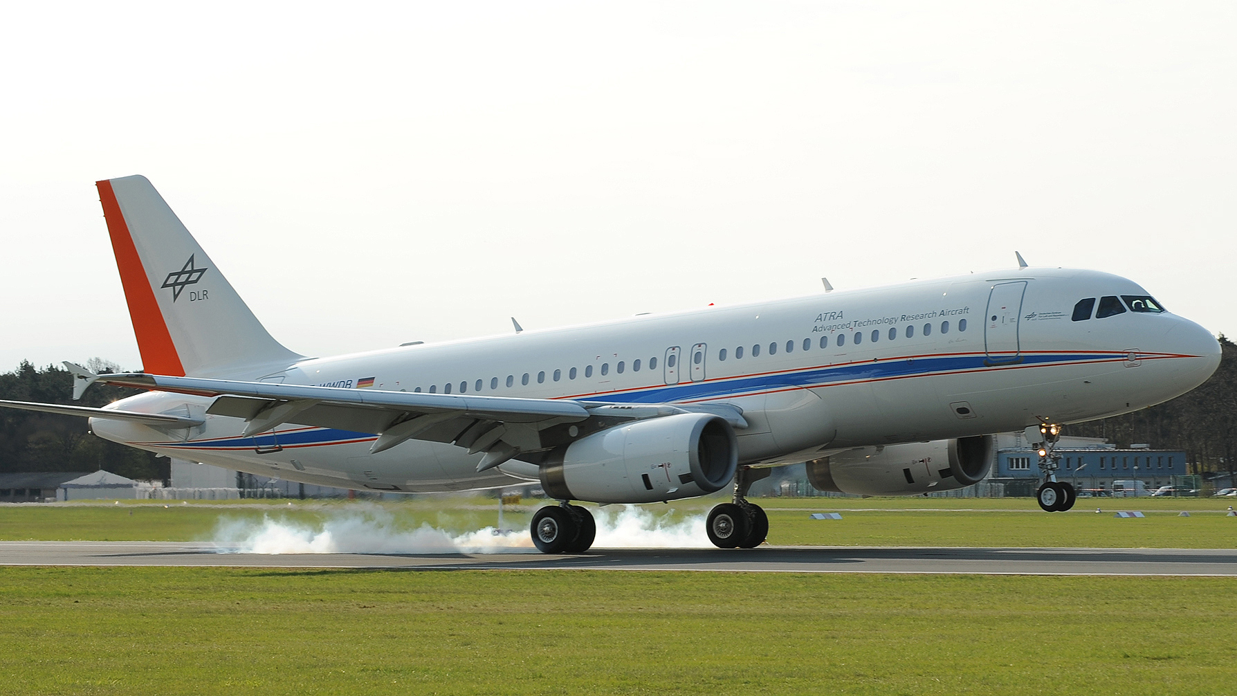 DLR research aircraft A320-232 'D-ATRA'