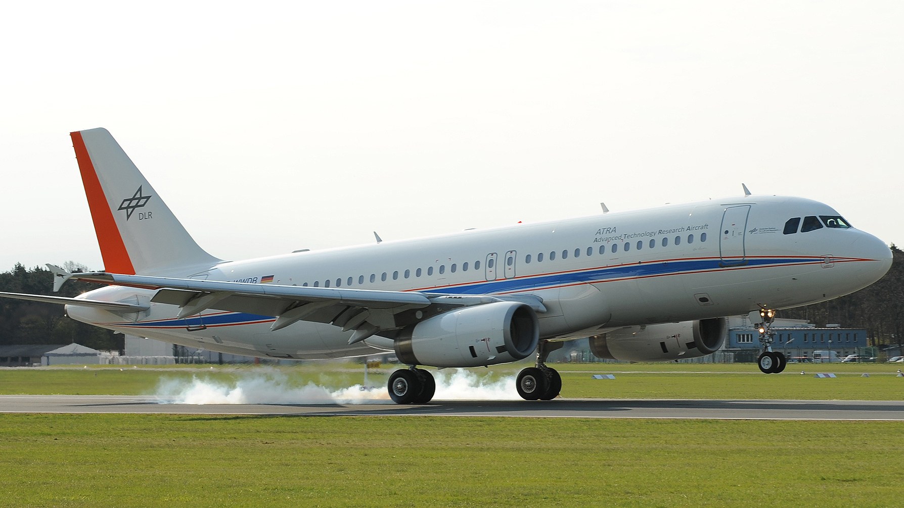 DLR research aircraft A320-232 'D-ATRA'
