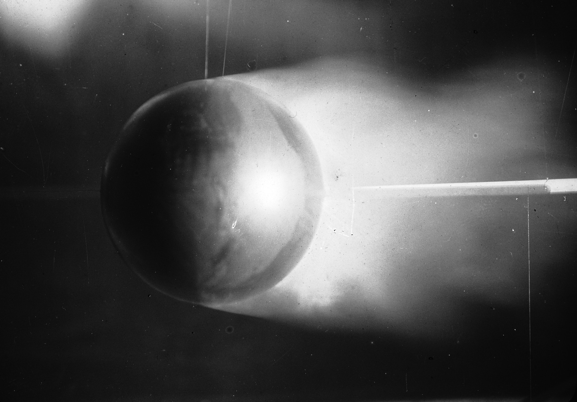 Laminar flow on a sphere in the 1st Göttinger Wind Tunnel