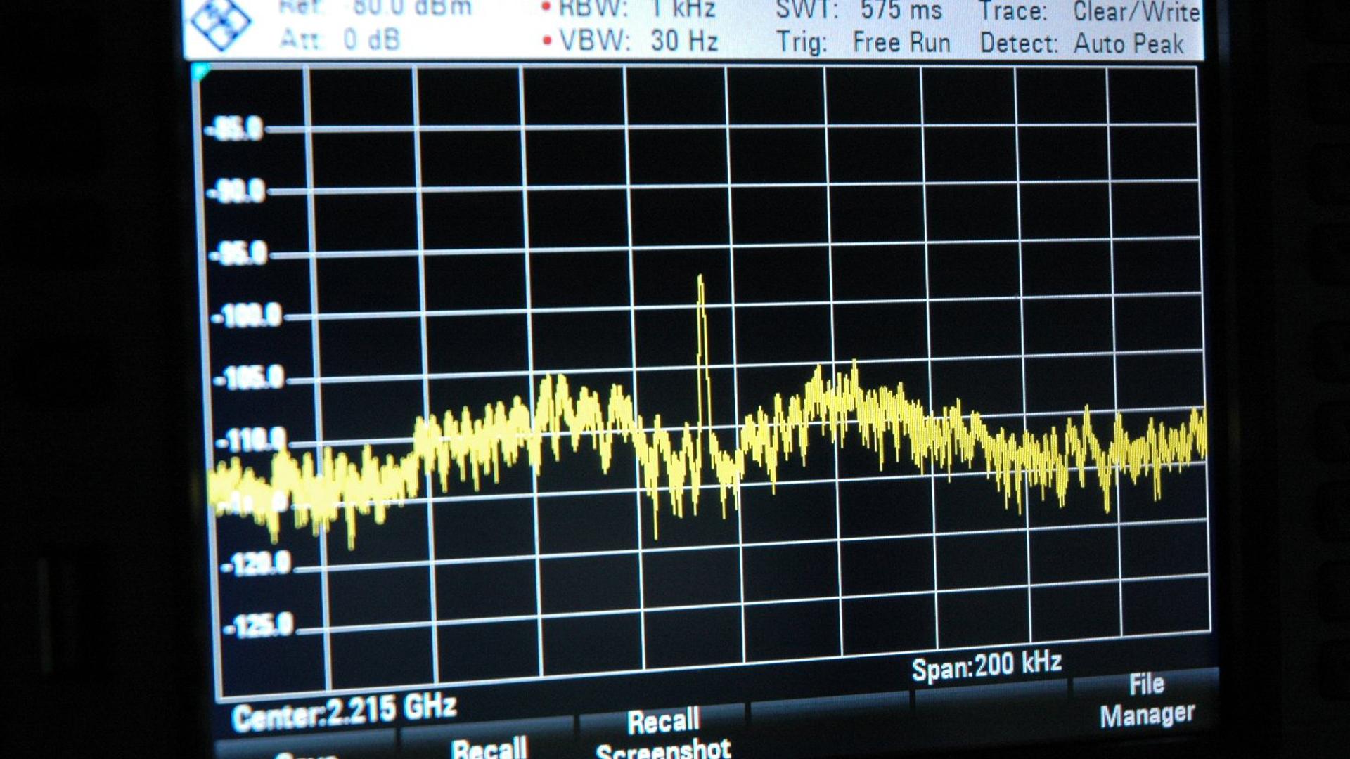 Reception spectrum from the DSCOVR spacecraft