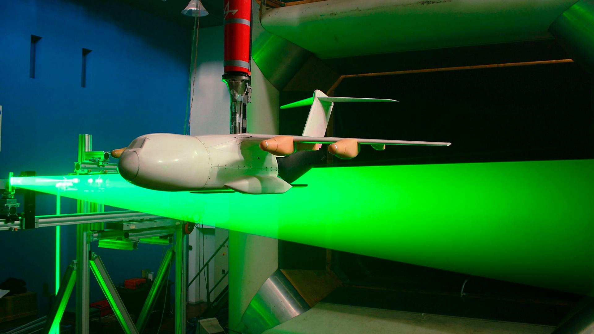 Transport aircraft model