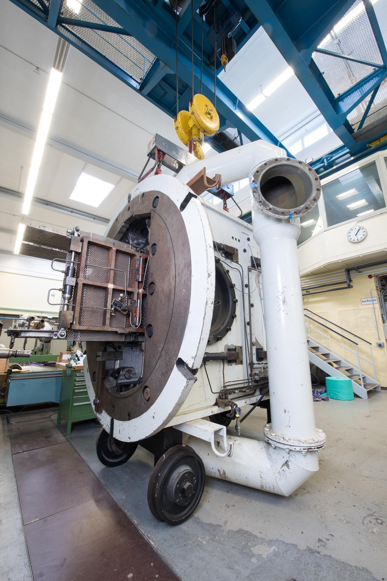 Transonic test section