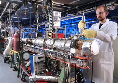 Image of the Shock Tubes laboratory at the Institute of Combustion Technology