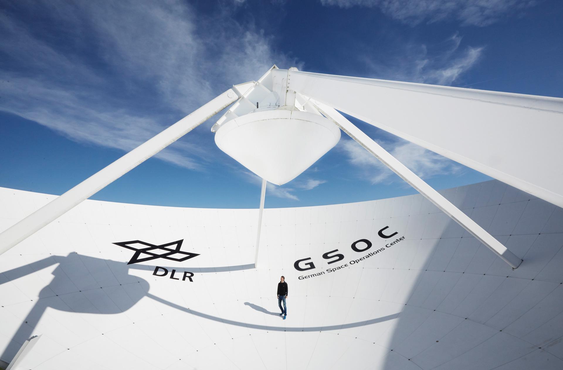 Large antenna in Weilheim, used for the verification of GNSS signals above the noise floor.