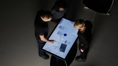 Cooperative systems for safe and efficient maritime transport