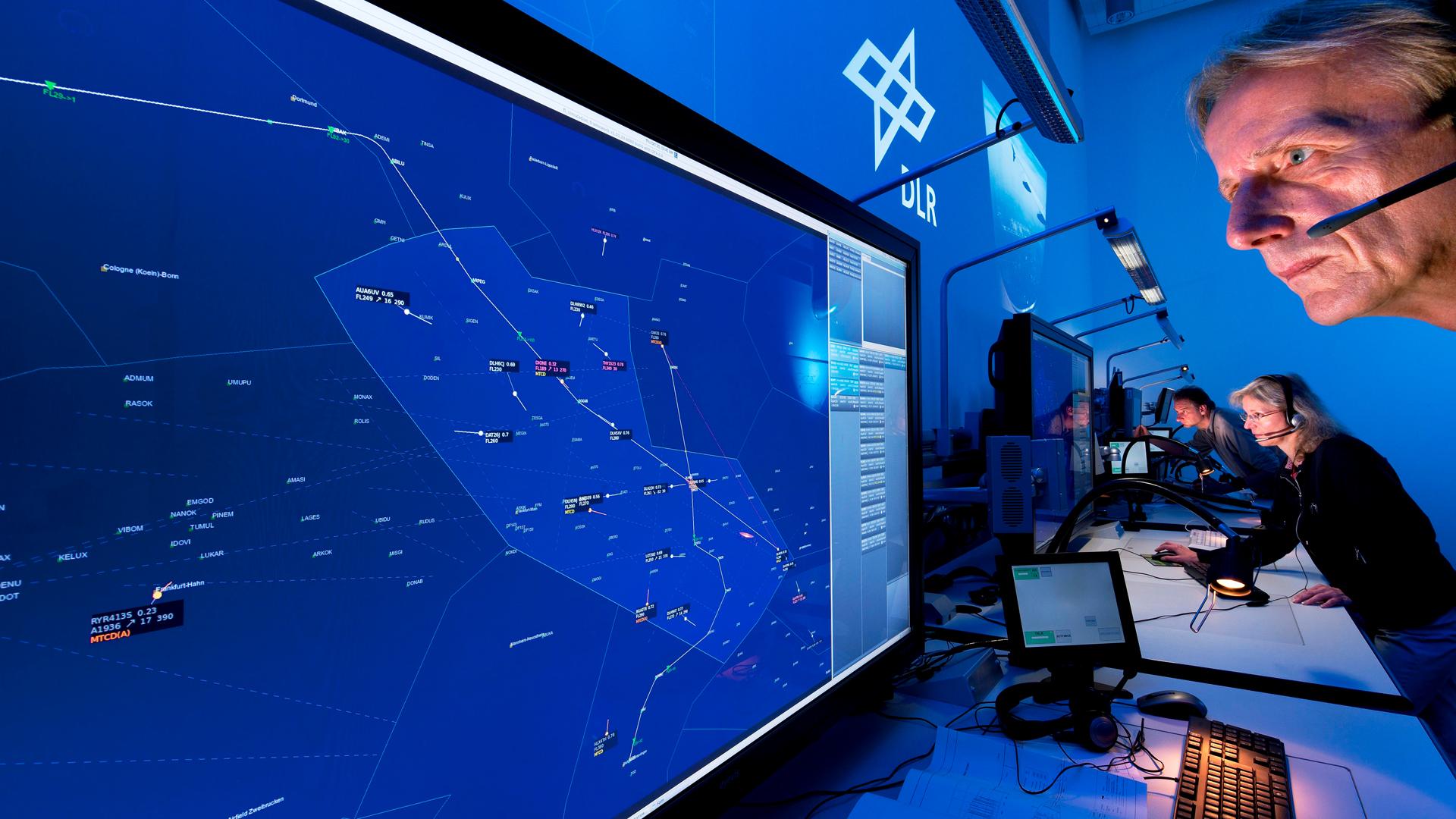 ATMOS air traffic simulator