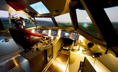 Generic Cockpit Simulator (GECO) – supporting pilots by automating onboard processes