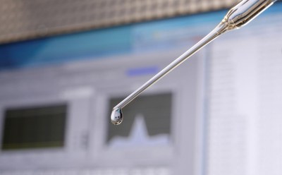 Hydrogen sample up close