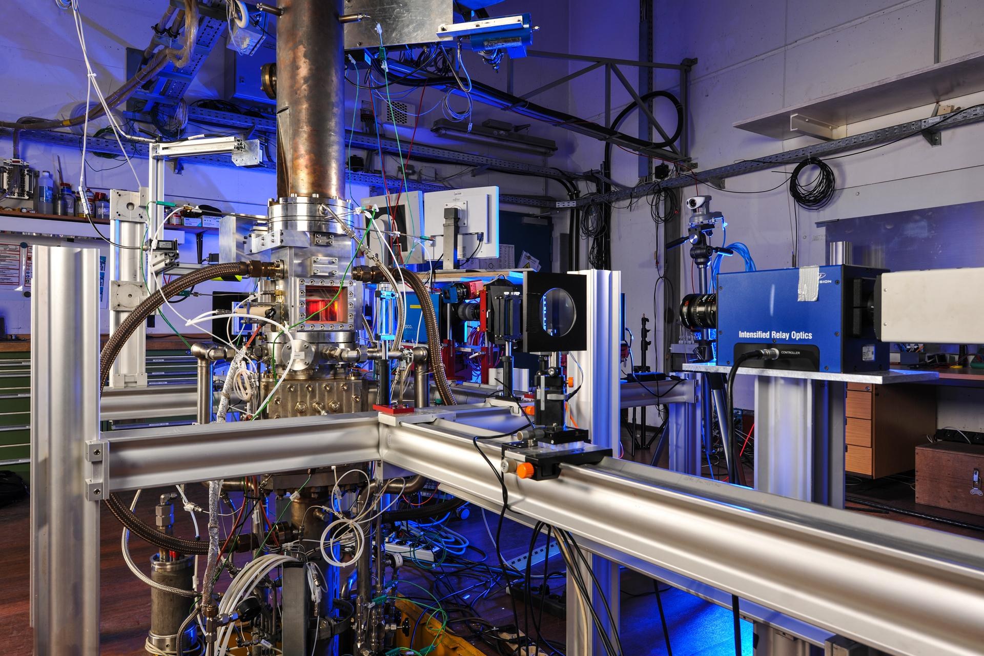 Laser light-sectioning optics