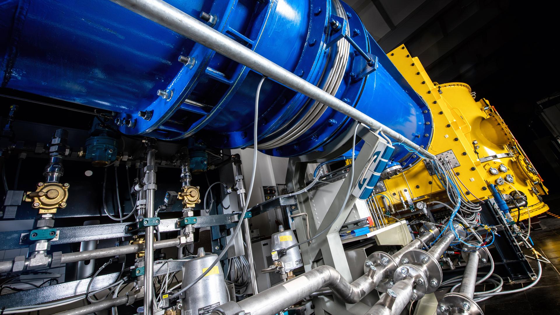 Straight Cascade Tunnel in Göttingen