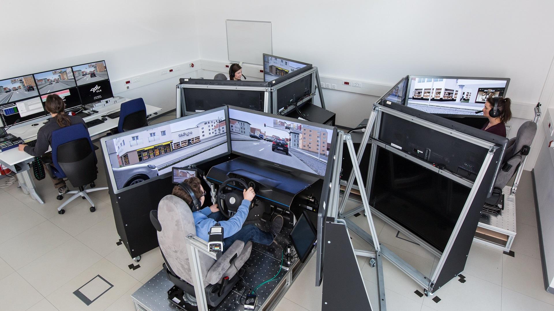 Static driving simulator