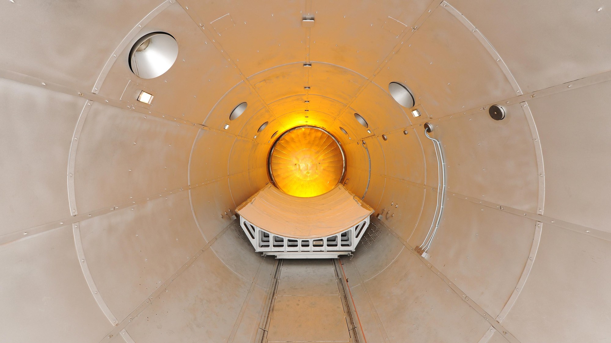 BALU autoclave from the inside