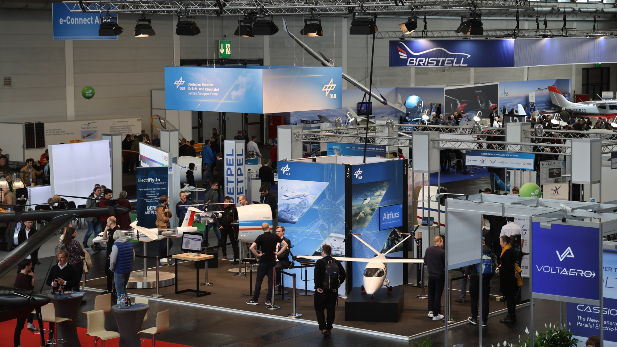 DLR-Stand auf der Aero-Expo 2023