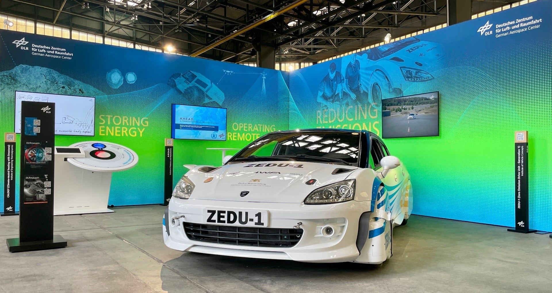 DLR stand at the GREENTECH FESTIVAL 2023