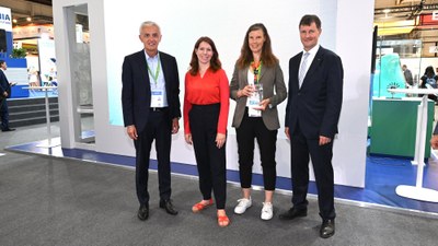 Presentation of the High Five Award to Christiane Voigt