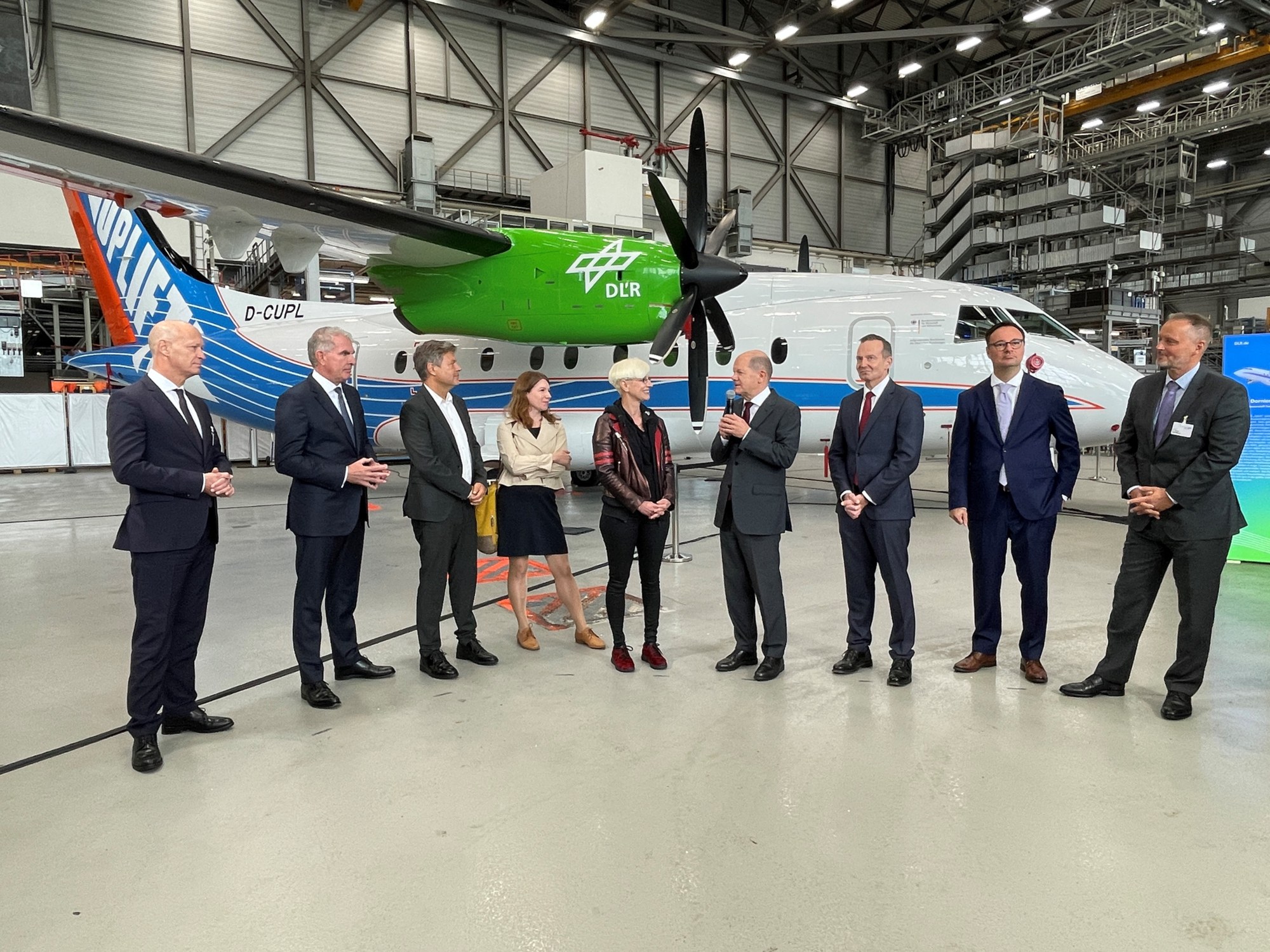 Presentation of the D328 UpLift at the National Aviation Conference in Hamburg in the presence of Federal Chancellor Olaf Scholz