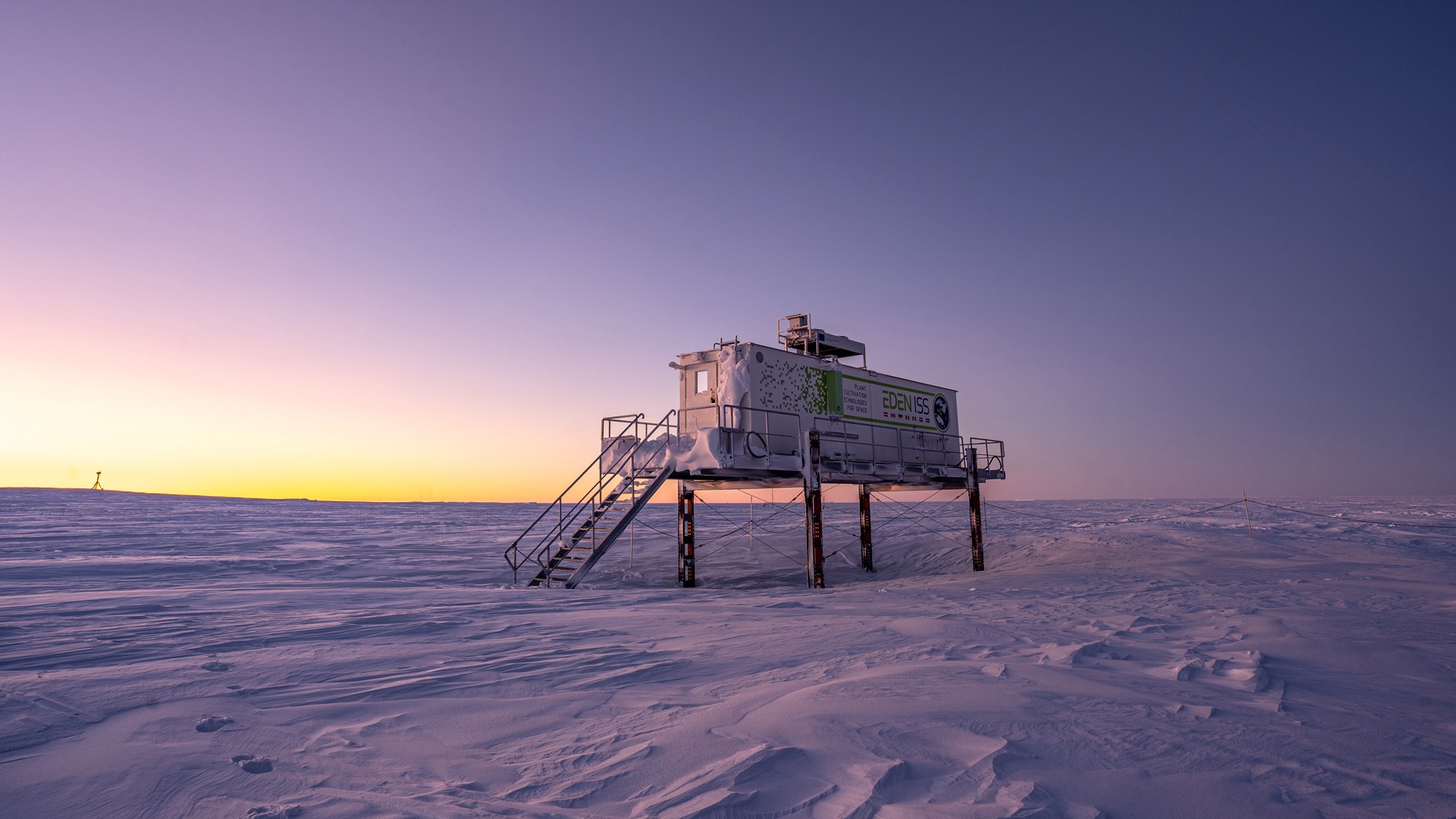 EDEN ISS at sunset before the polar night