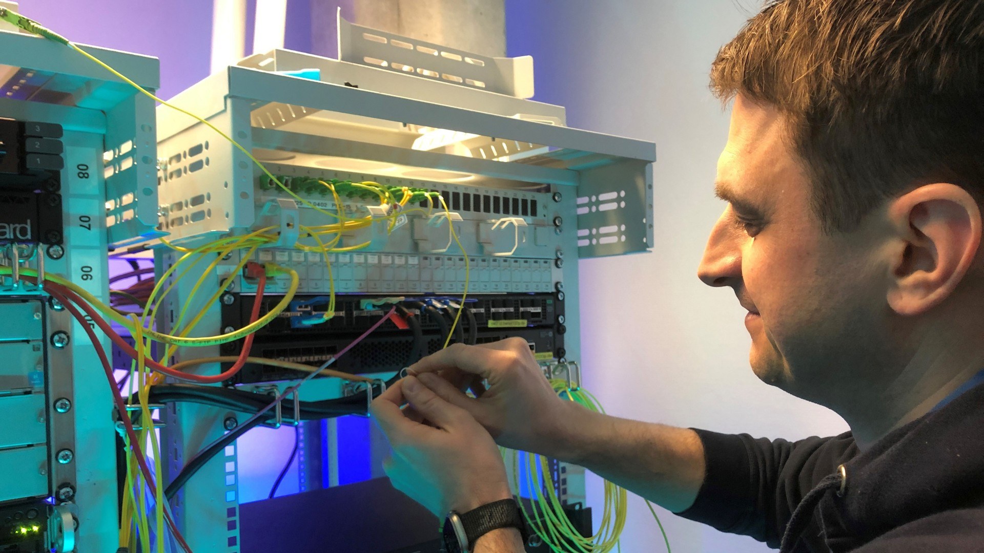 Unsuccessful eavesdropping attempt during quantum key transmission