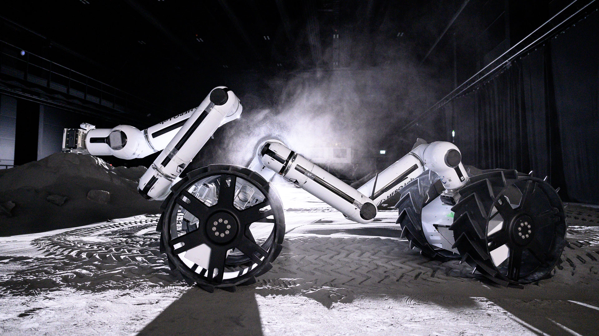 The Dragon configuration of the modular MoonBot robot