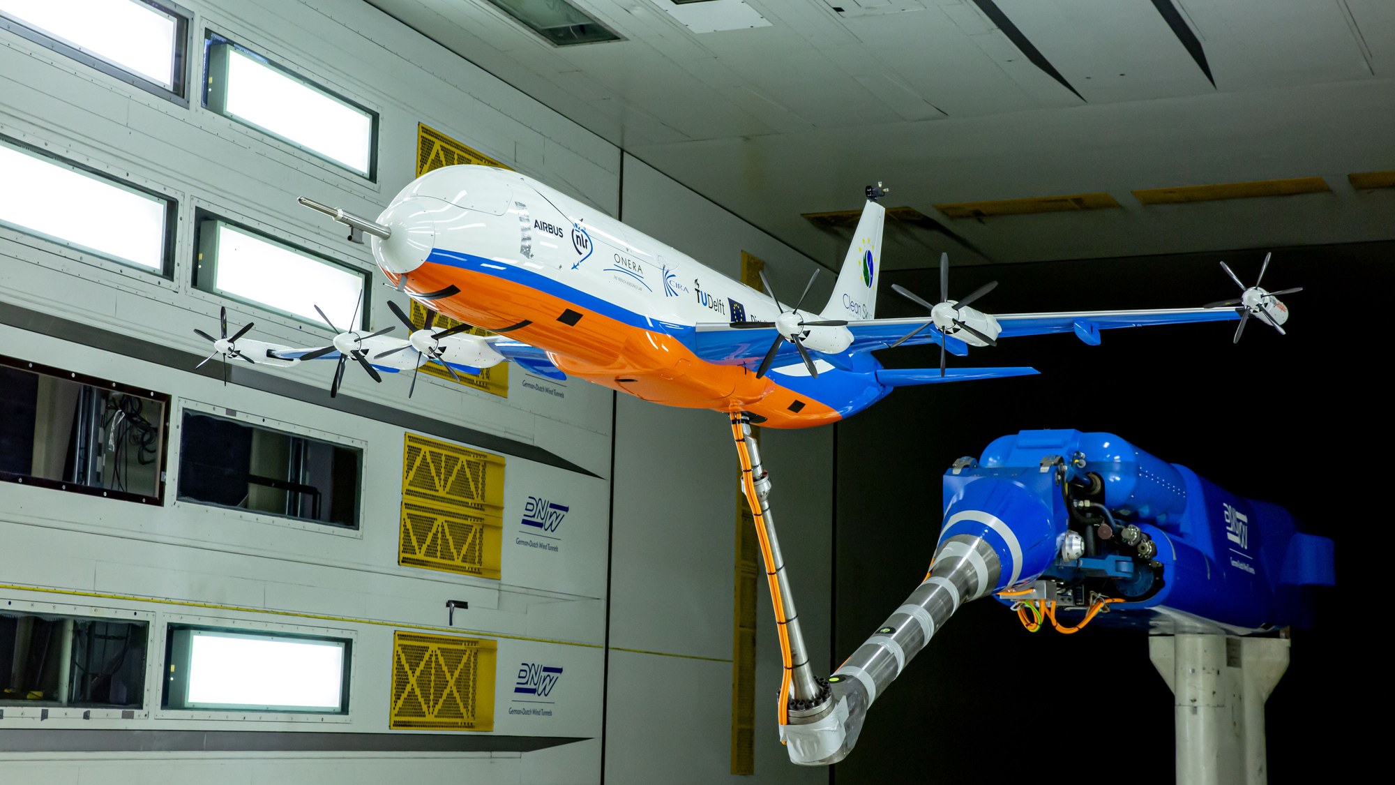 Scaled Flight Demonstrator in the DNW-LLF wind tunnel