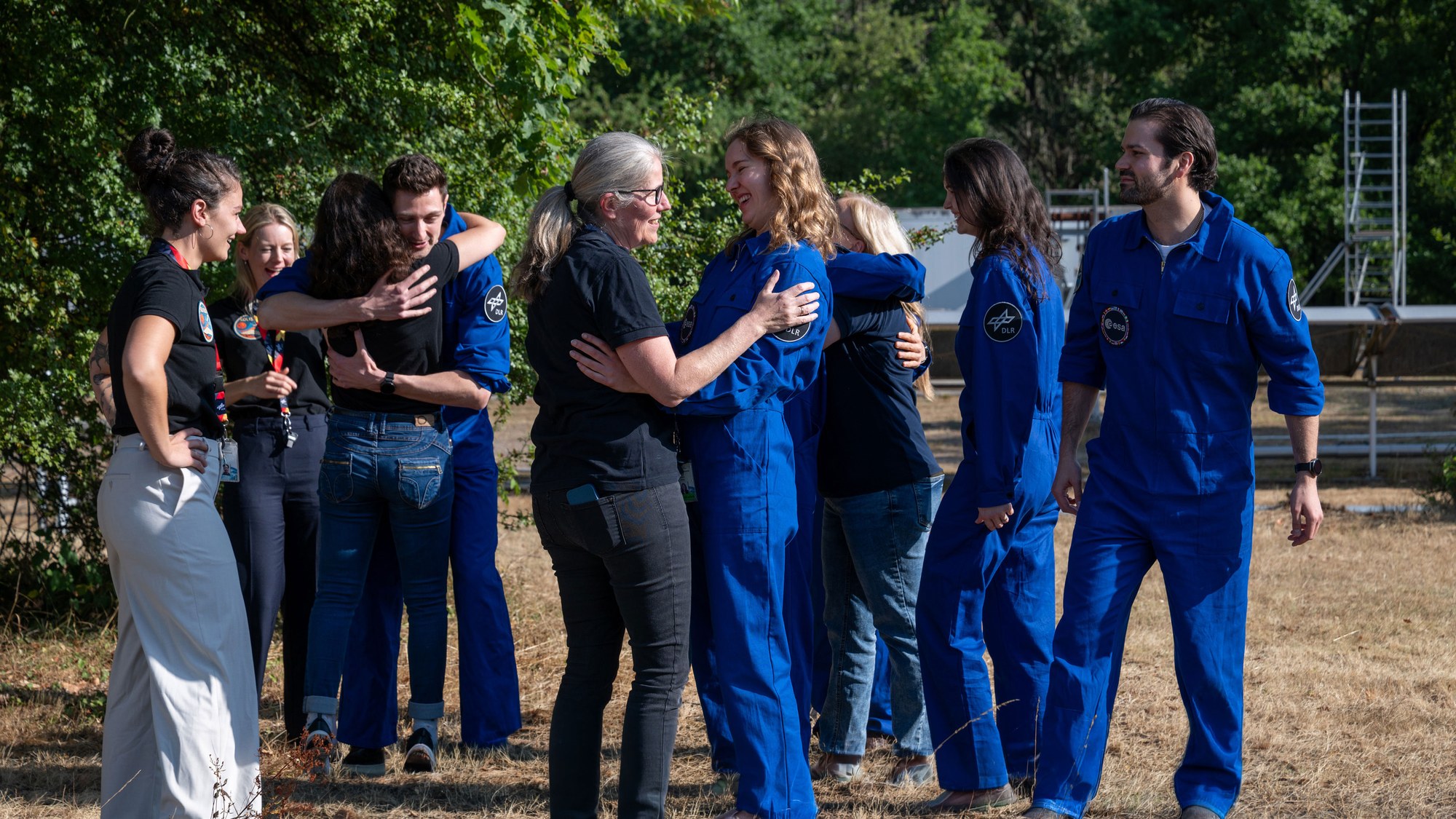 Crew and study team celebrate the end of the isolation phase