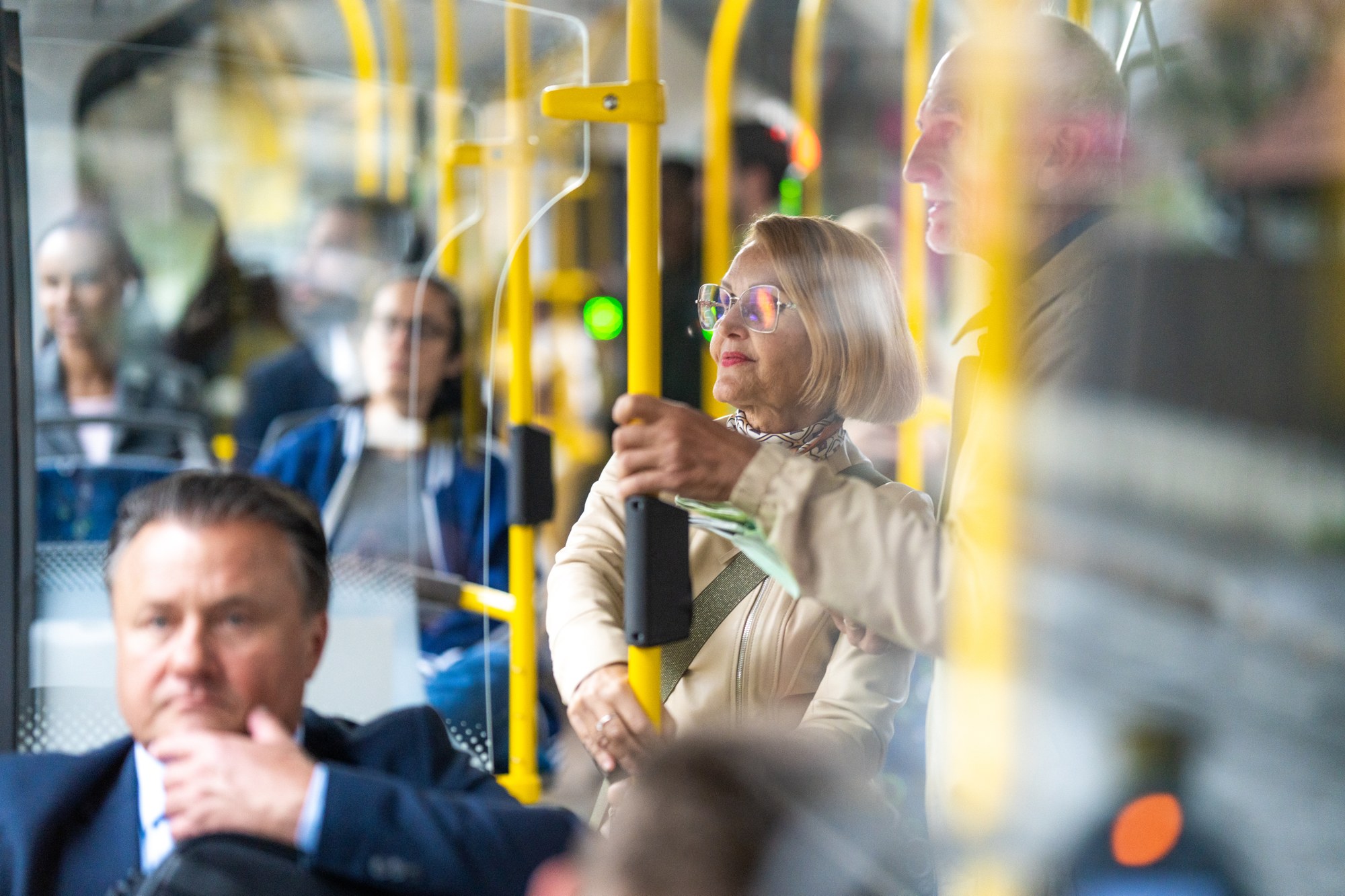 Passengers on a bus (symbolic image)