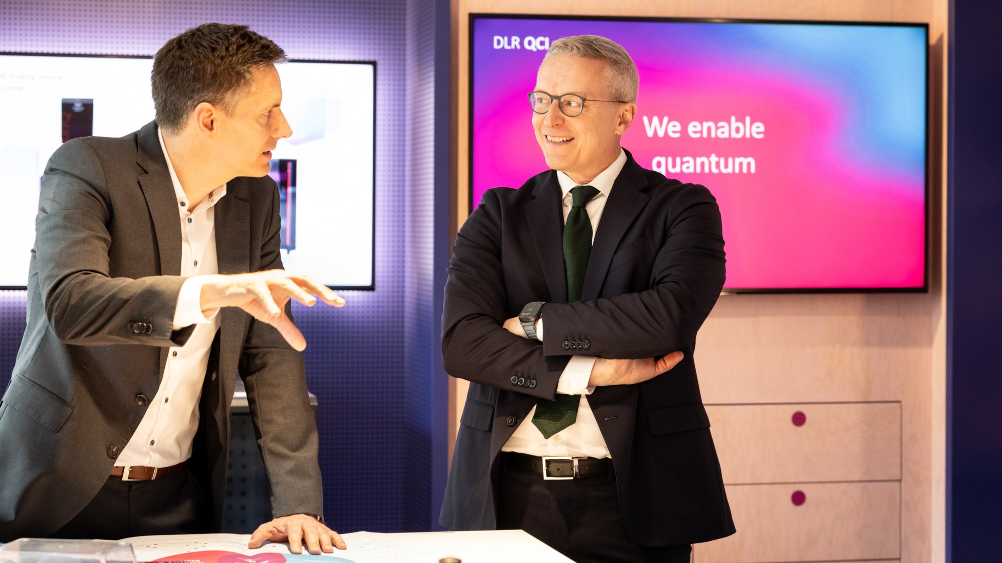 Digitalisation Minister Wildberger visits DLR QCI