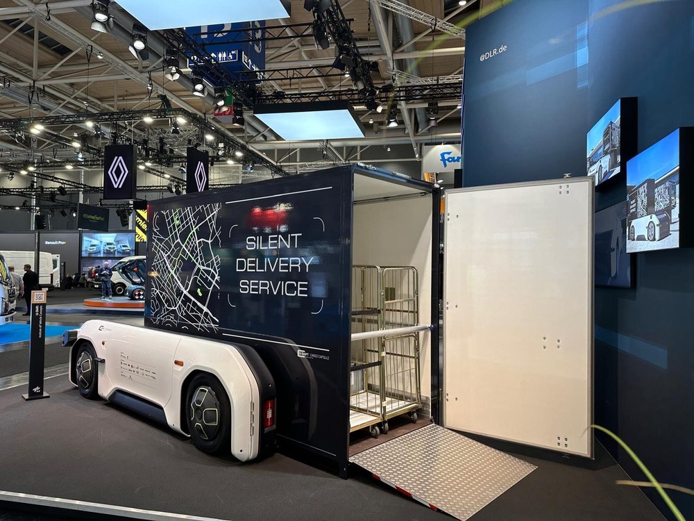 DLR's IMoGer project is testing modular and autonomous transport of people and goods